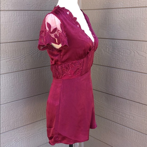 Wild Honey Floral Romper - Picture 5 of 6